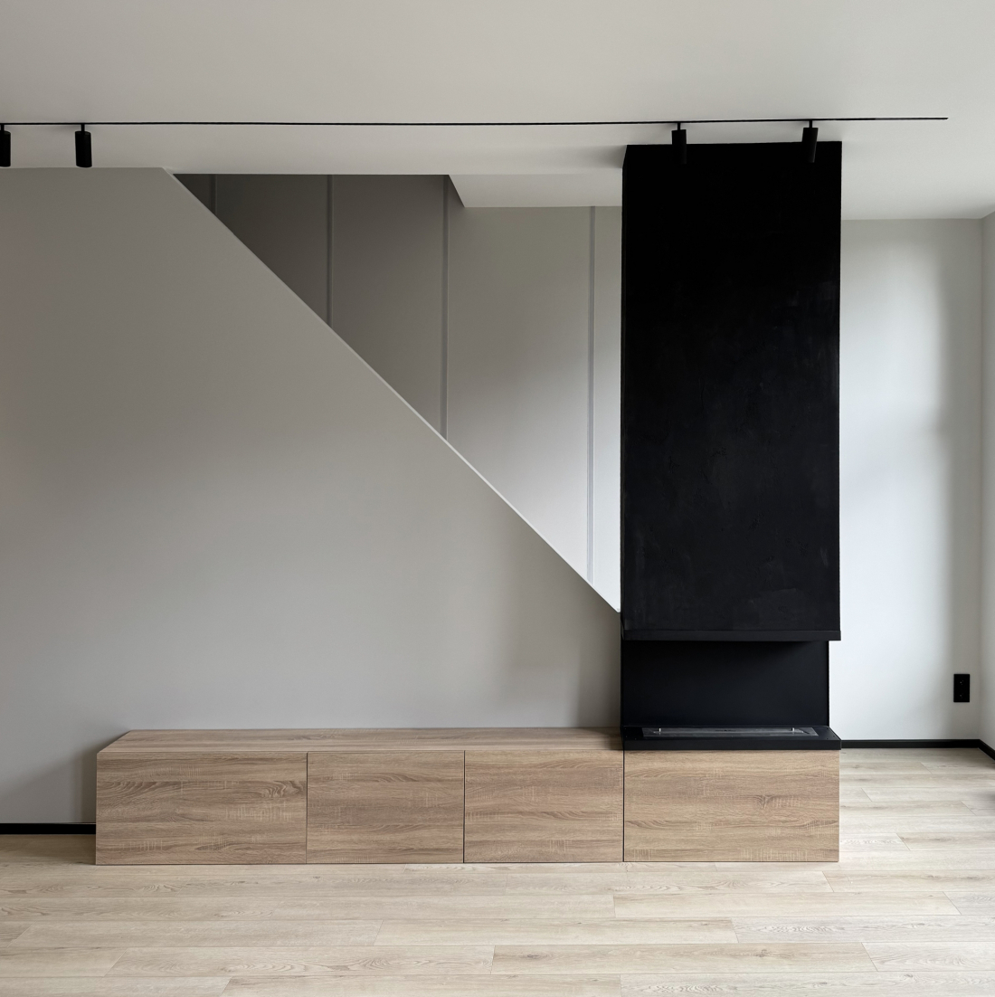 Тумба под камин